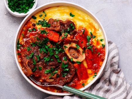 Особуко (Osso Buco) - задушен телешки джолан с полента - снимка на рецептата Особуко (Osso Buco) - задушен телешки джолан с полента - снимка на рецептата